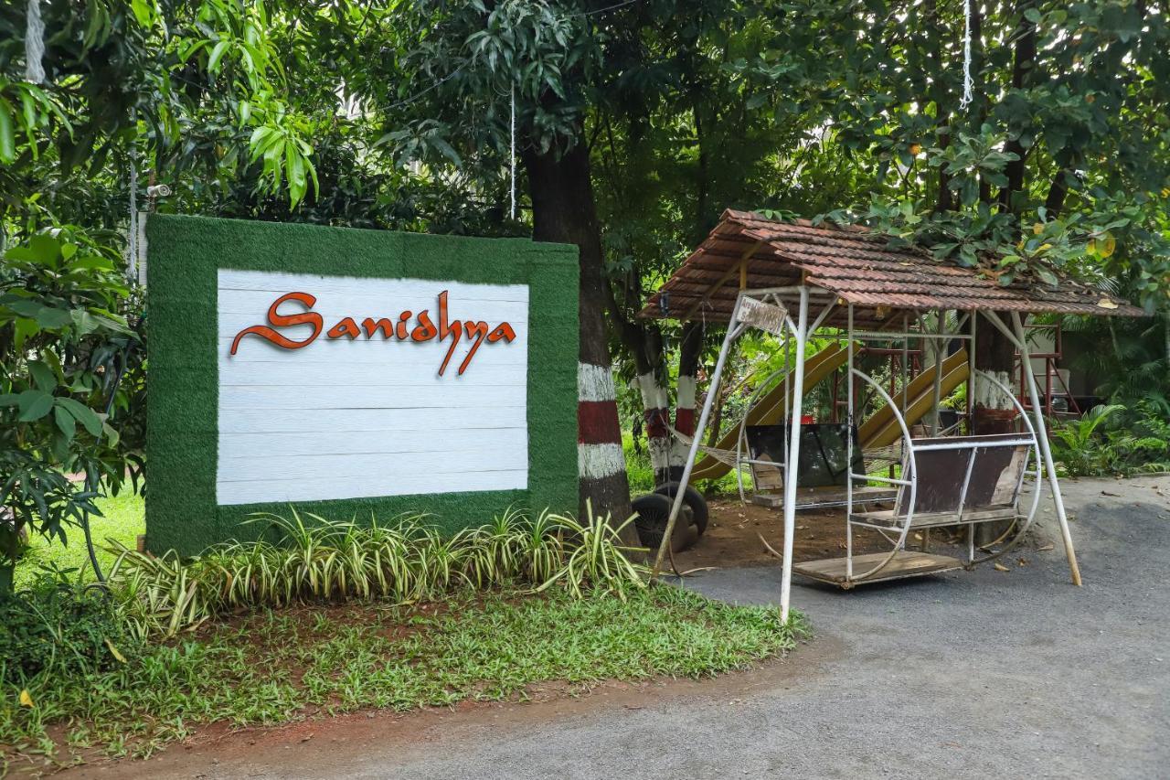Sanidhya Beach Resort Alībāg Extérieur photo