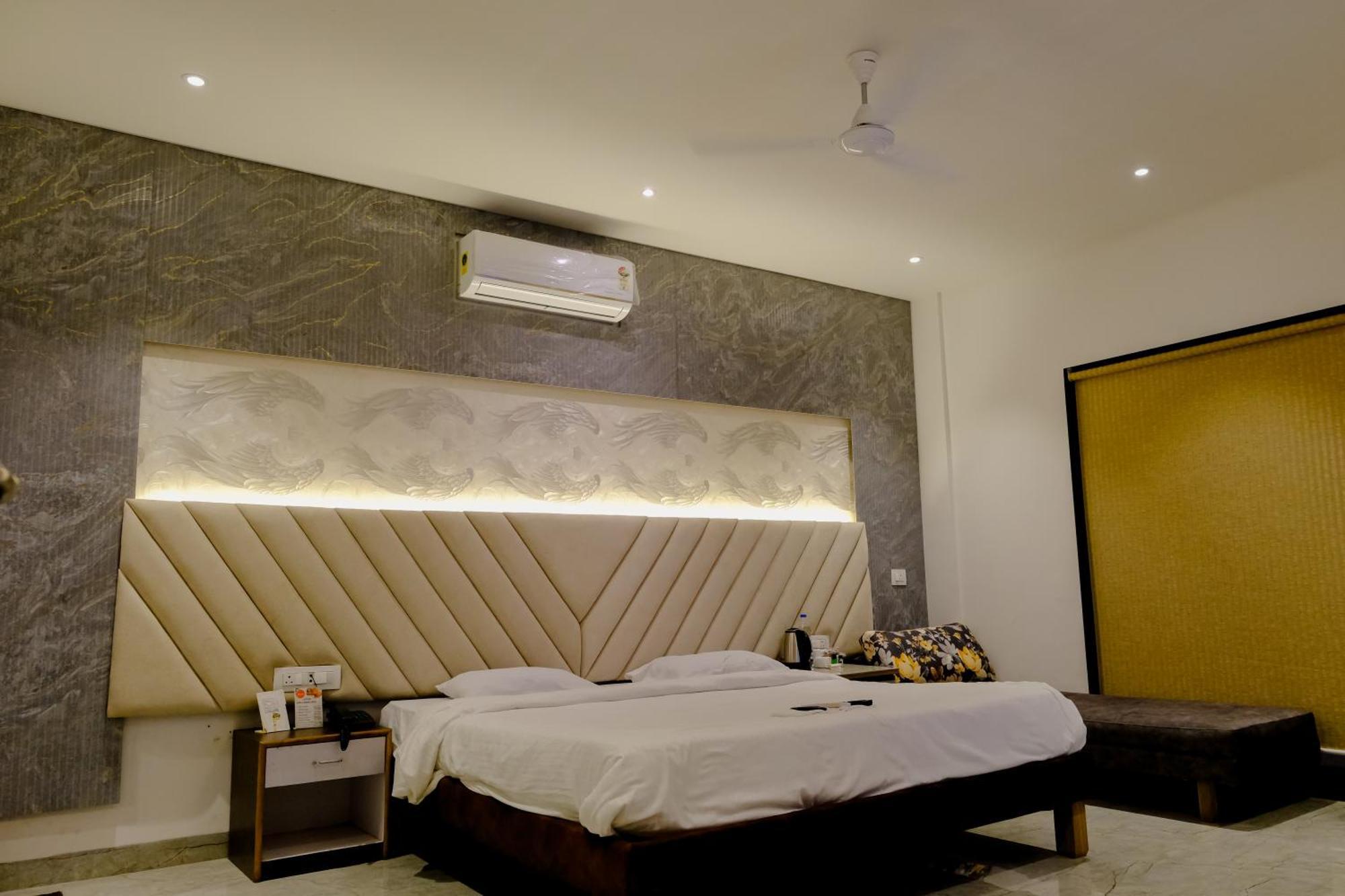Sanidhya Beach Resort Alībāg Extérieur photo