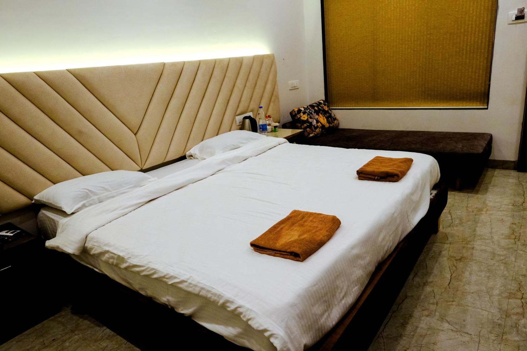 Sanidhya Beach Resort Alībāg Extérieur photo